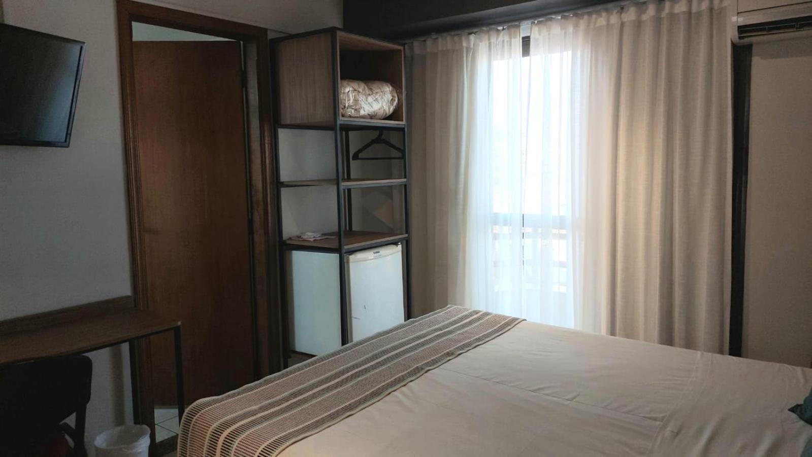 Hotel Ferraz Pouso Alegre Buitenkant foto
