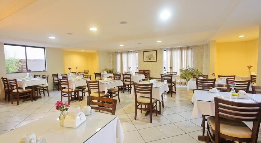 Hotel Ferraz Pouso Alegre Buitenkant foto