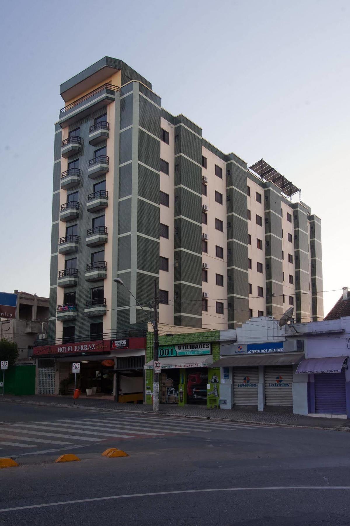 Hotel Ferraz Pouso Alegre Buitenkant foto