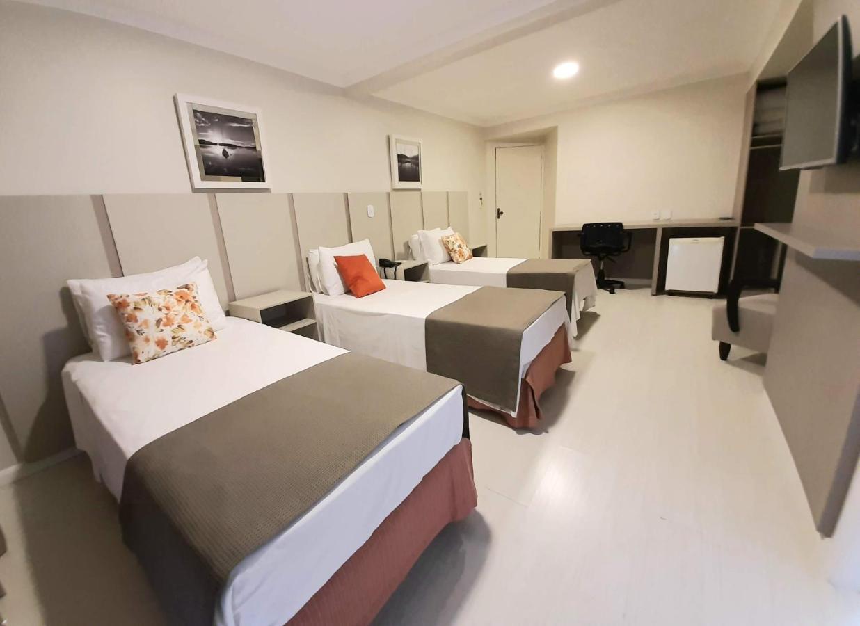 Hotel Ferraz Pouso Alegre Buitenkant foto